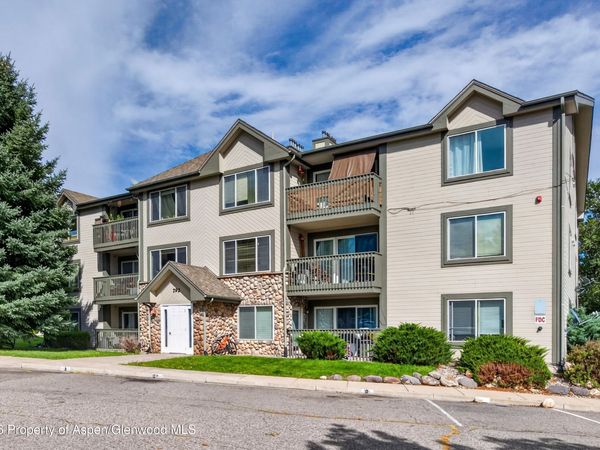792 Castle Valley Boulevard, Unit I, New Castle, CO 81647