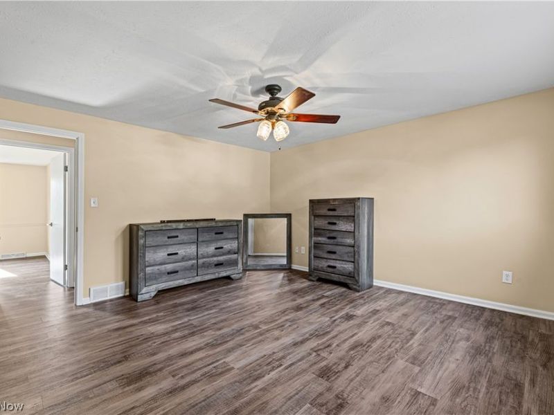 7879 Cresthill Drive, Seven Hills, OH 44131 Photo 24