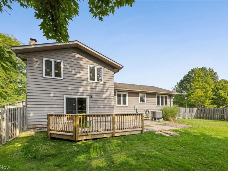7879 Cresthill Drive, Seven Hills, OH 44131 Photo 34