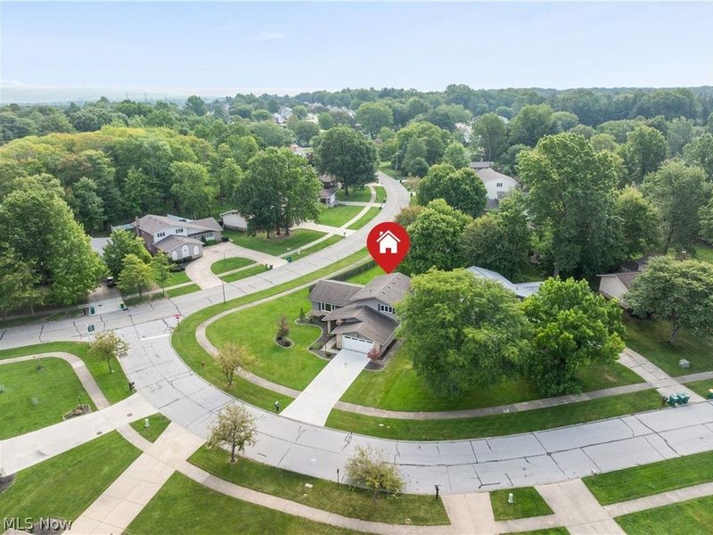 7879 Cresthill Drive, Seven Hills, OH 44131 Photo 39