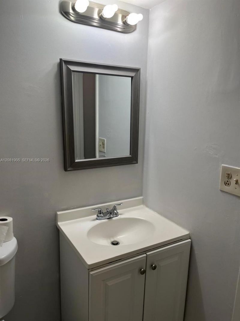 2701 Riverside Dr , Unit 203-B, Coral Springs, FL 33065 Photo
