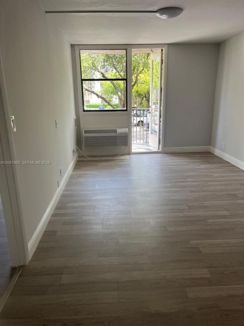2701 Riverside Dr , Unit 203-B, Coral Springs, FL 33065 Photo