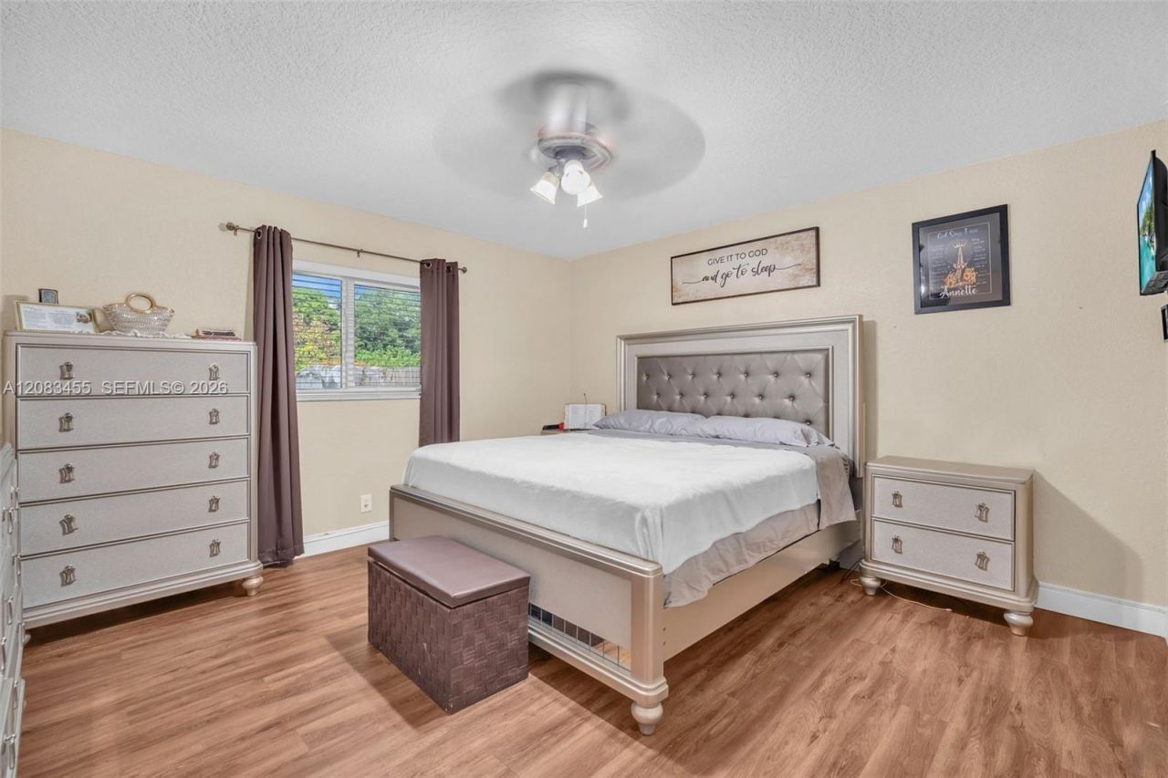 2351 NW 60th Ter, Sunrise, FL 33313 Photo