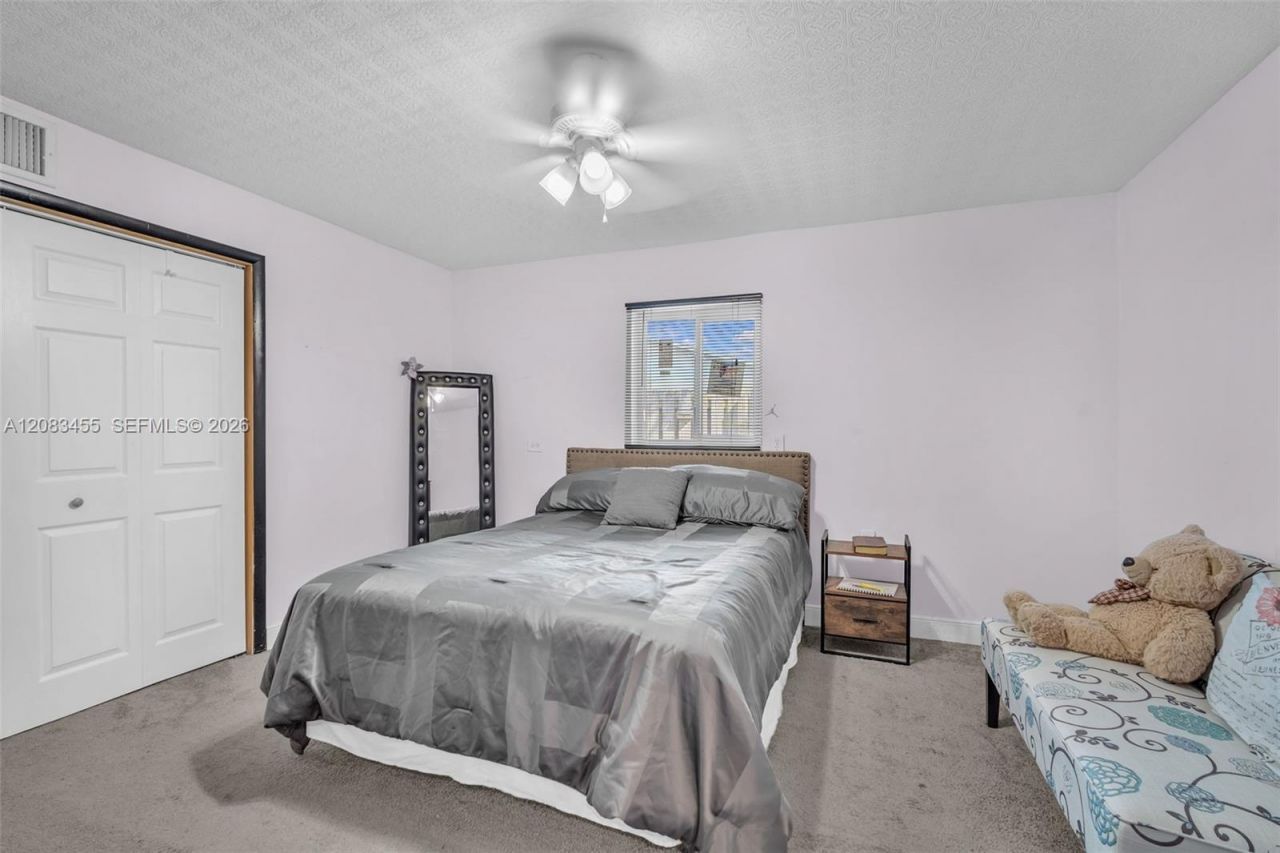 2351 NW 60th Ter, Sunrise, FL 33313 Photo