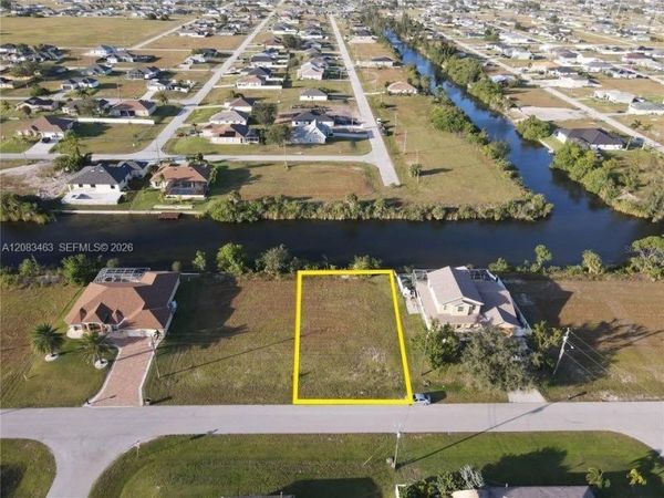 223 NW 19th Ter , Cape Coral, FL 33993
