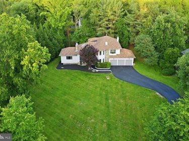 905 FALLS BRIDGE LANE , GREAT FALLS, VA 22066