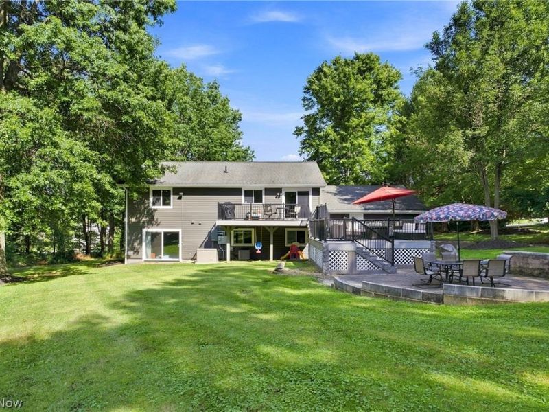 11089 Carriage Hill Drive, Chagrin Falls, OH 44023 Photo 17