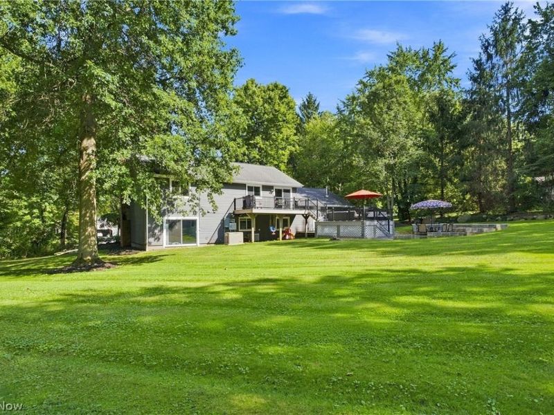 11089 Carriage Hill Drive, Chagrin Falls, OH 44023 Photo 18
