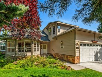 3308 NE Stonebrook Loop Bend, OR 97701