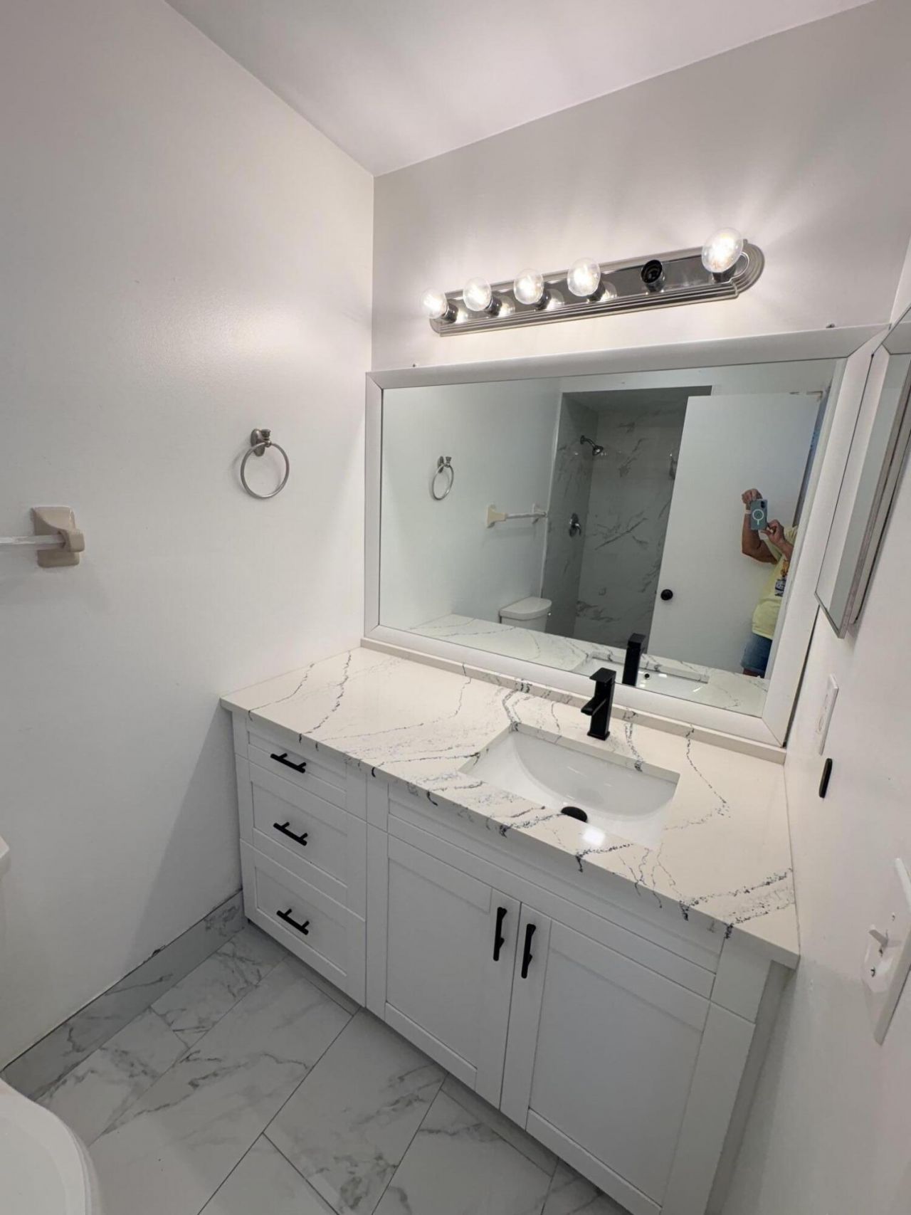 8732 Satalite Terrace, Lake Park, FL 33403 Photo