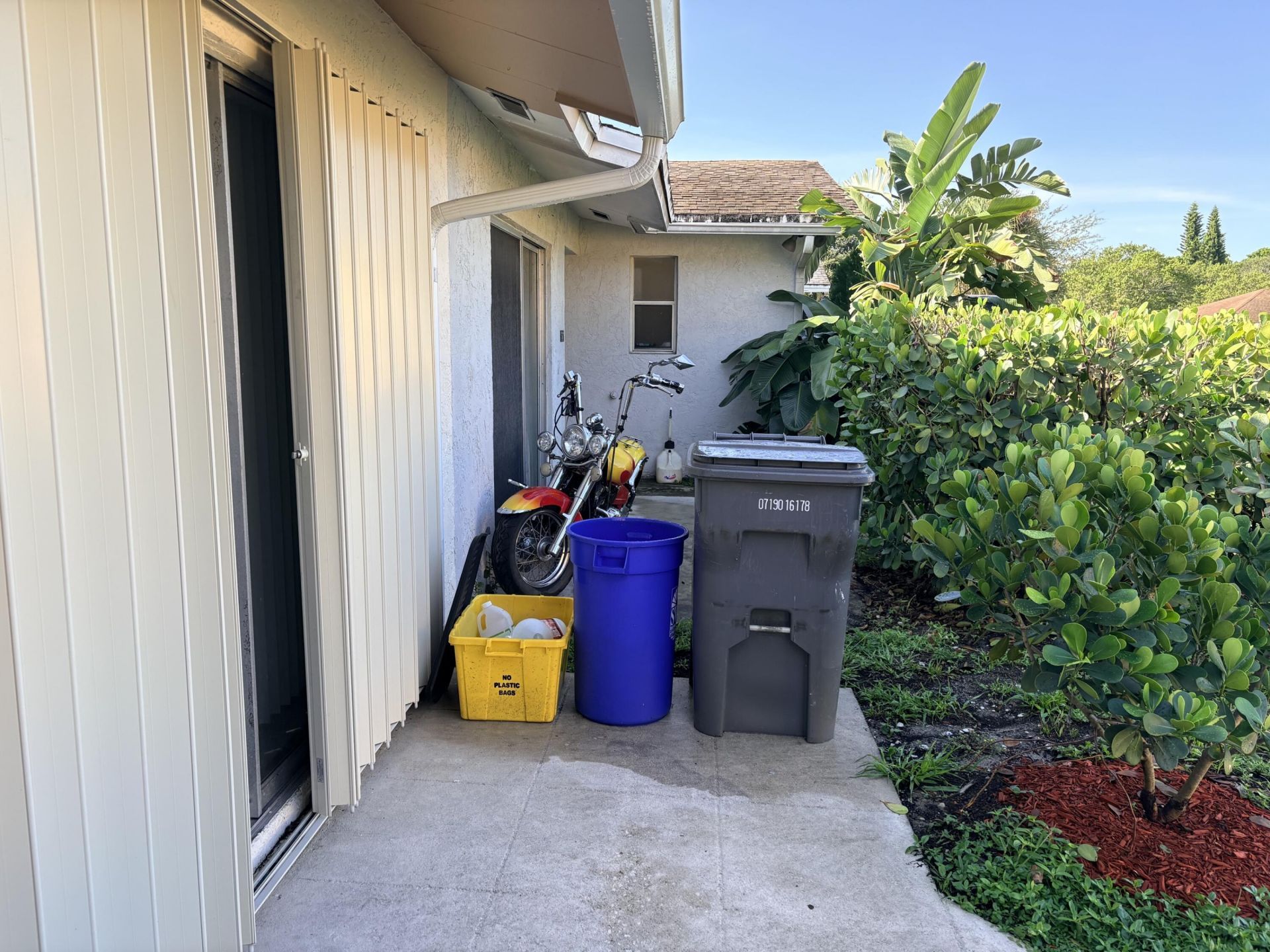 8732 Satalite Terrace, Lake Park, FL 33403 Photo