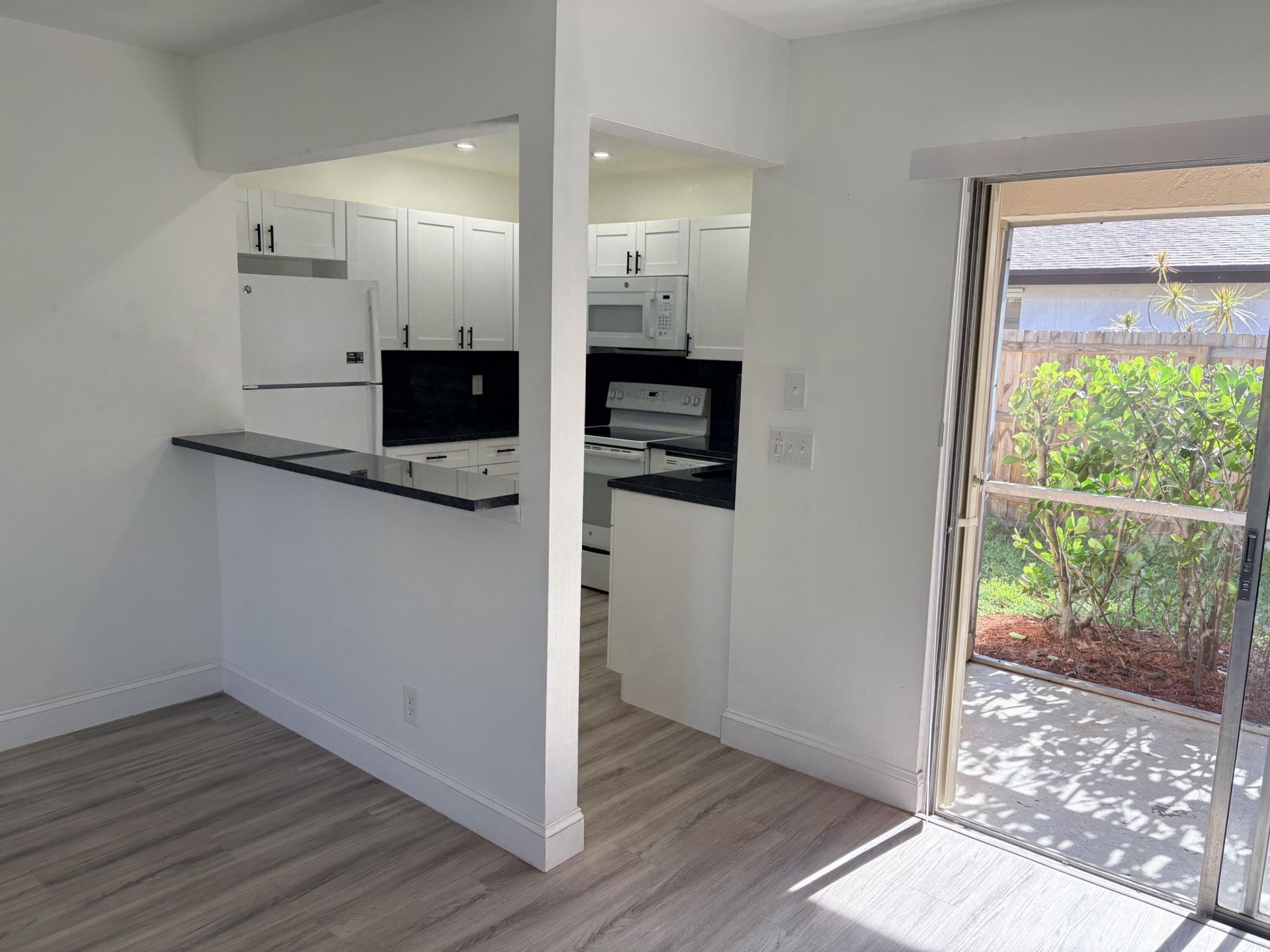 8732 Satalite Terrace, Lake Park, FL 33403 Photo