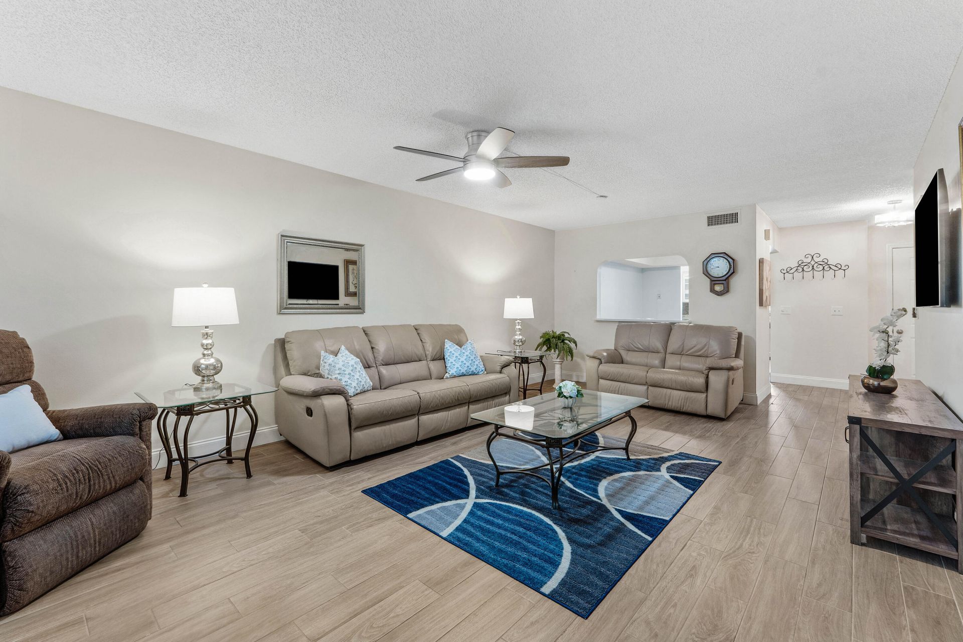 1611 Cabot Lane, Unit 3, Wellington, FL 33414 Photo