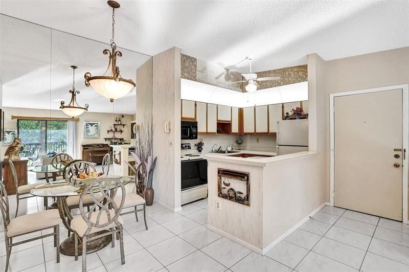 10783 W Clairmont Circle, Unit 205, Tamarac, FL 33321 Photo