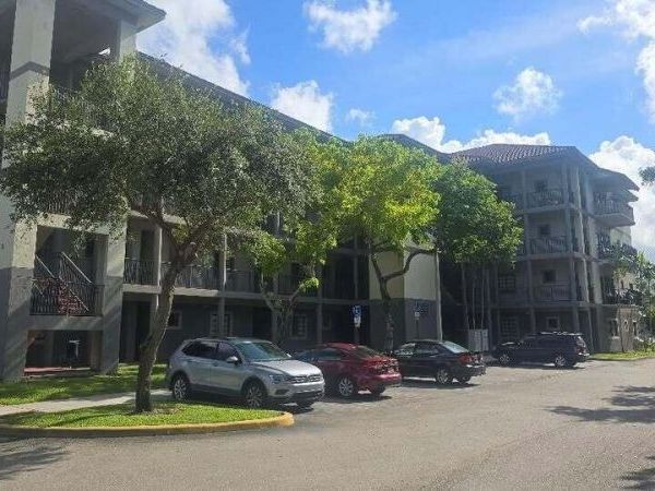 2801 RIVERSIDE Drive, Unit 107-S, Coral Springs, FL 33065