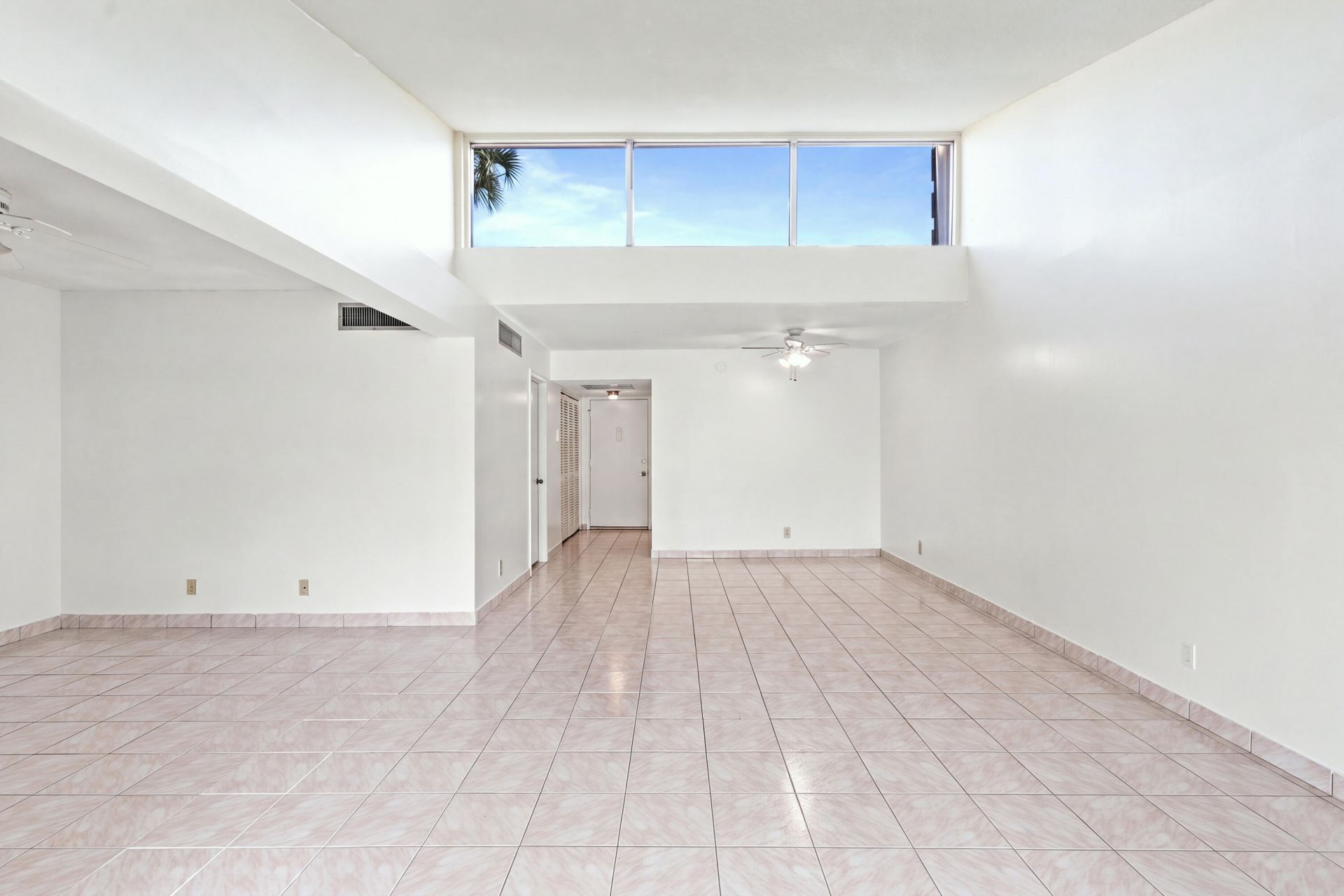 2538 Boundbrook Drive S, Unit 137, West Palm Beach, FL 33406 Photo