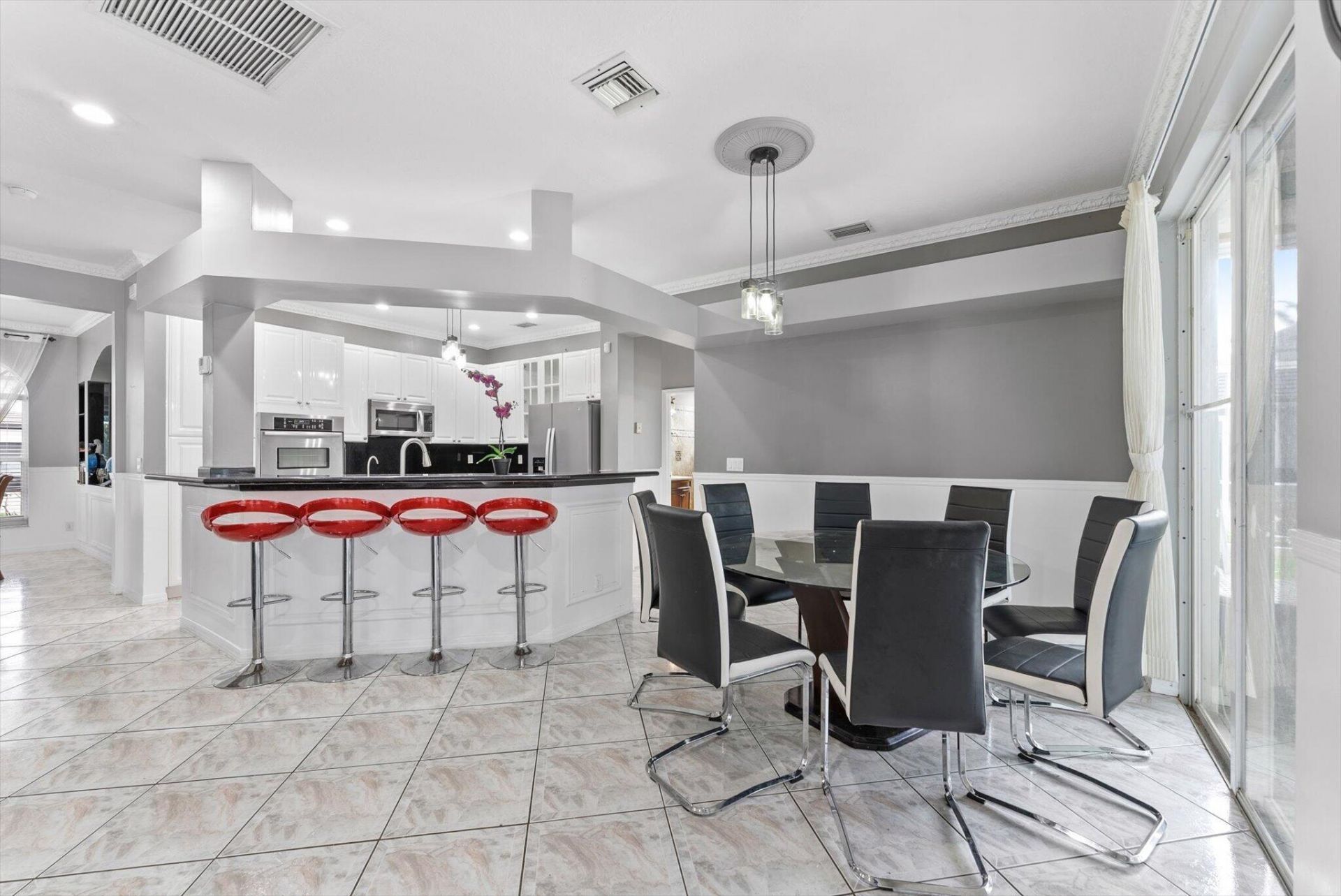16363 Segovia Circle S, Pembroke Pines, FL 33331 Photo