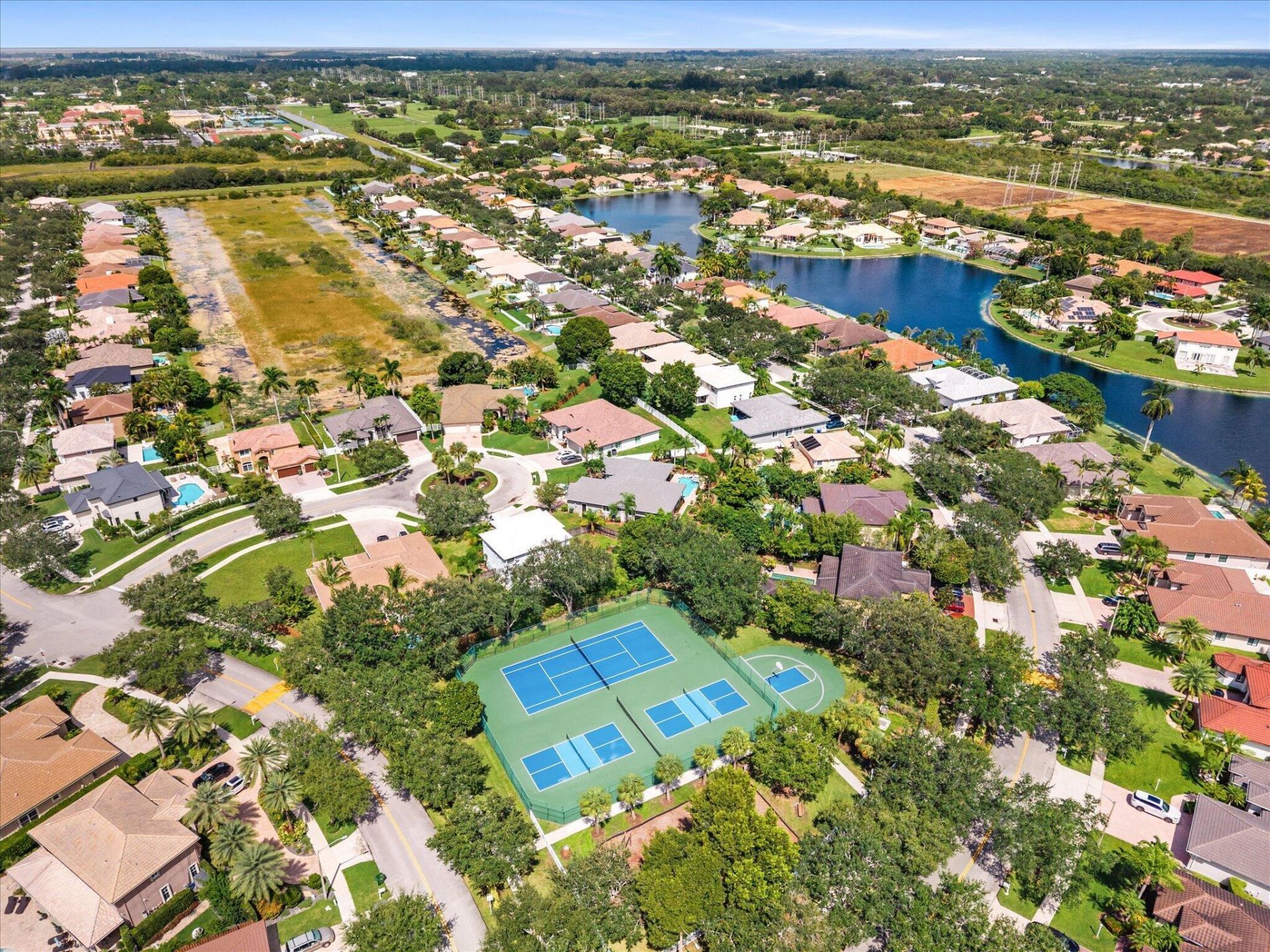 16363 Segovia Circle S, Pembroke Pines, FL 33331 Photo