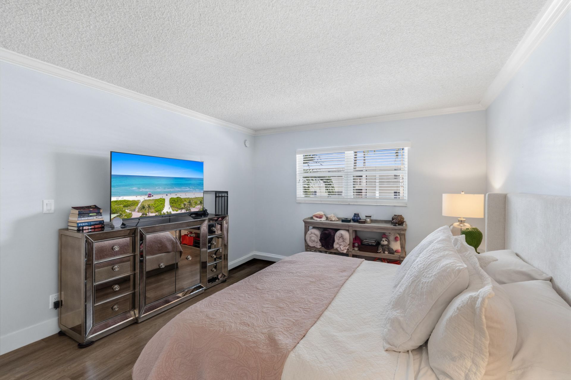 3050 NE 47th Court, Unit 203, Fort Lauderdale, FL 33308 Photo