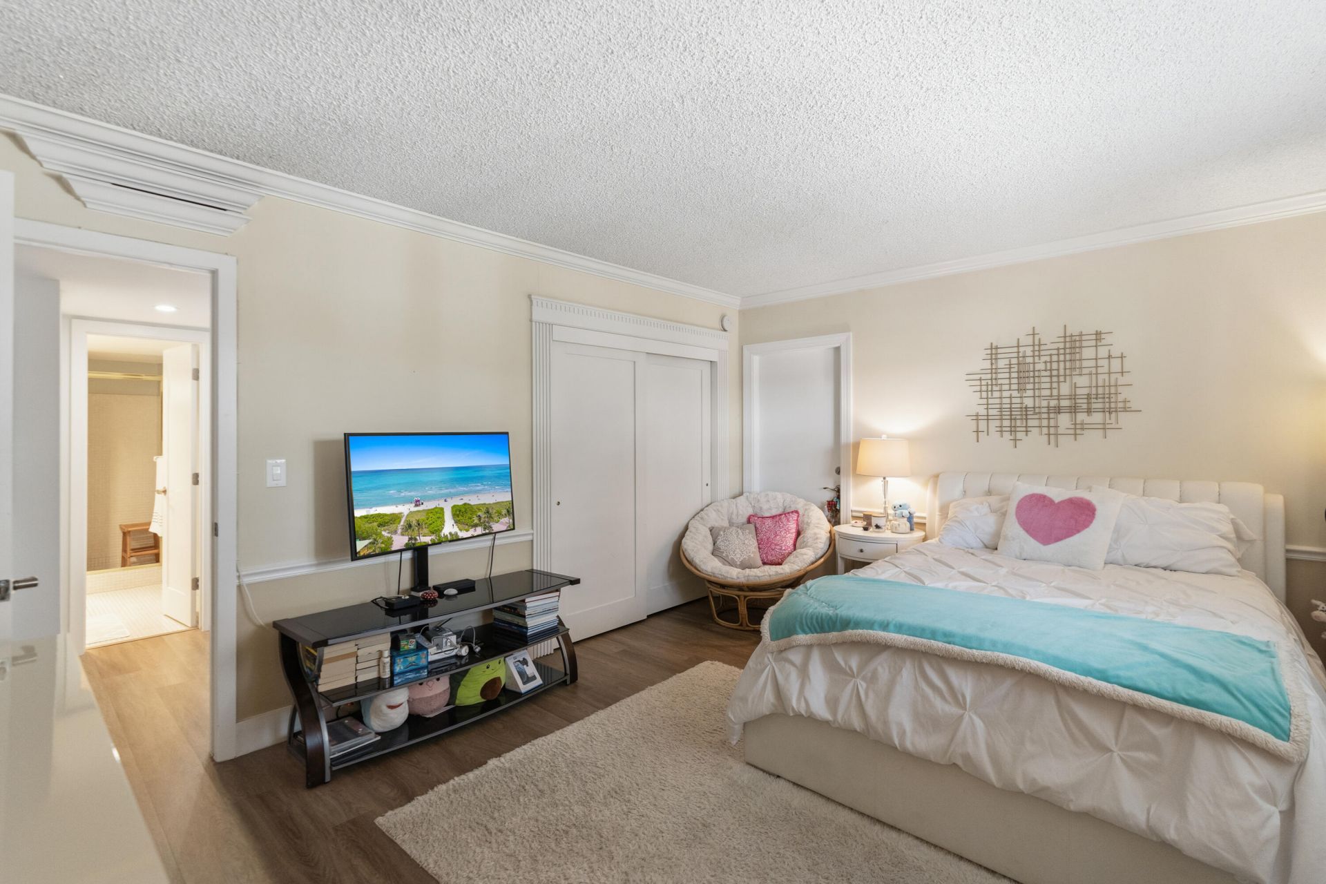 3050 NE 47th Court, Unit 203, Fort Lauderdale, FL 33308 Photo