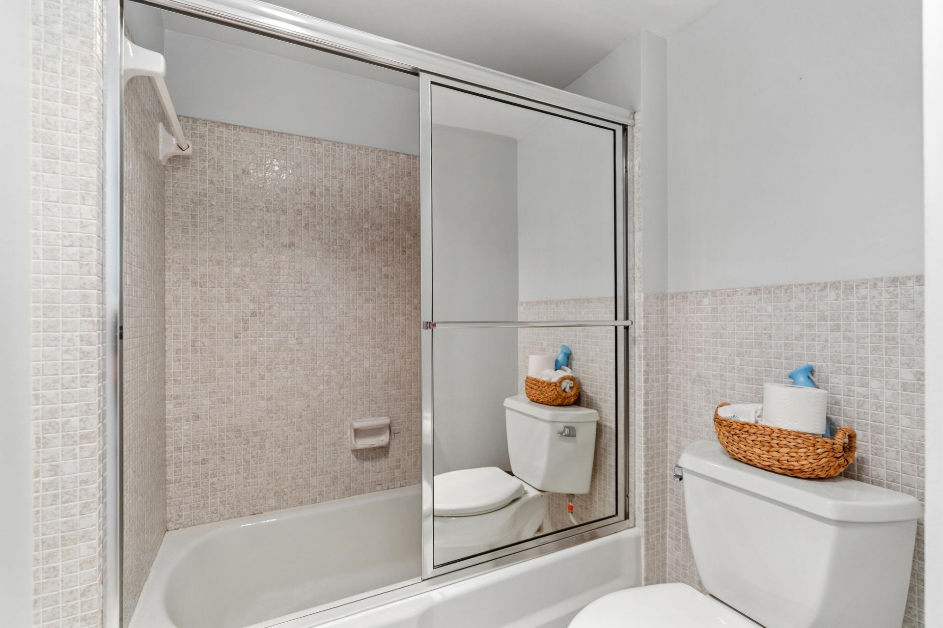 3050 NE 47th Court, Unit 203, Fort Lauderdale, FL 33308 Photo