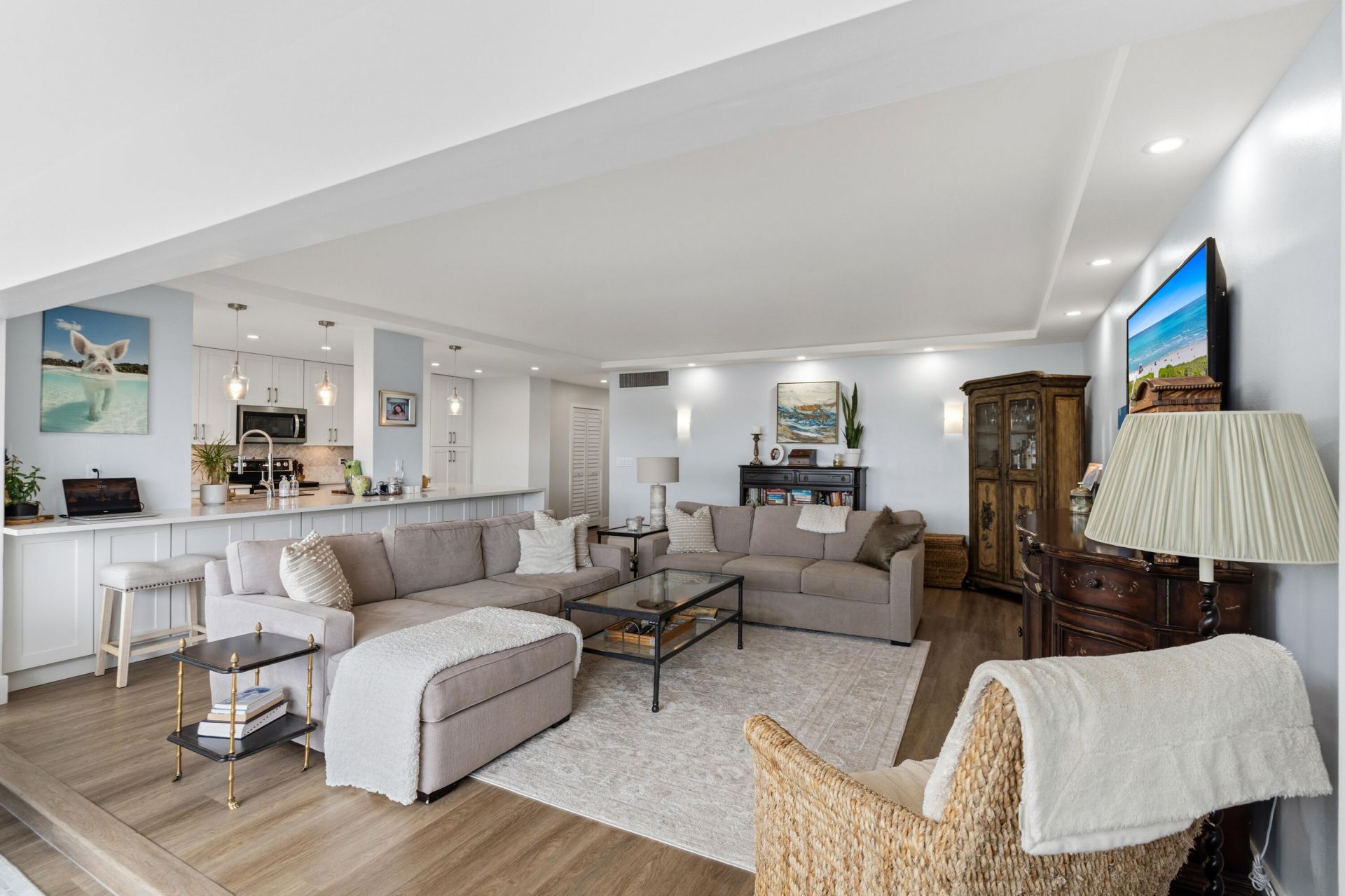 3050 NE 47th Court, Unit 203, Fort Lauderdale, FL 33308 Photo