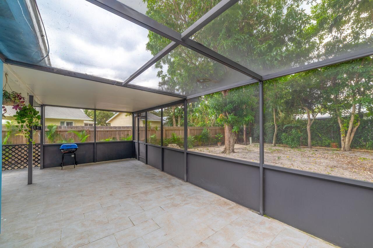 545 S Lake Drive, Lantana, FL 33462 Photo