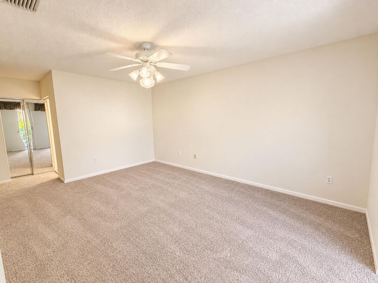 5136 Floria Drive, Unit G, Boynton Beach, FL 33437 Photo