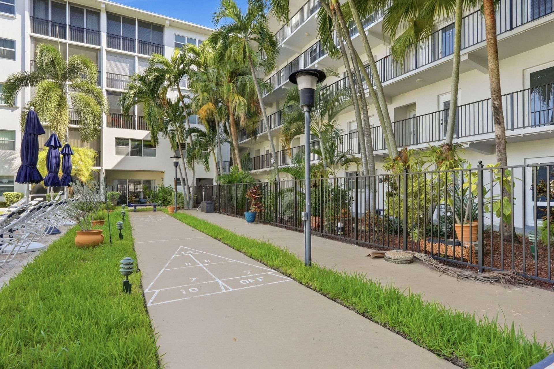 4117 Bougainvilla Drive, Unit 507, Lauderdale by the Sea, FL 33308 Photo