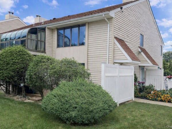 20 Laurel Avenue , Unit 60, East Islip, NY 11730