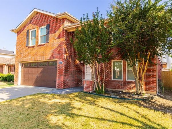 5537 Camarillo Drive, Fort Worth, TX 76244