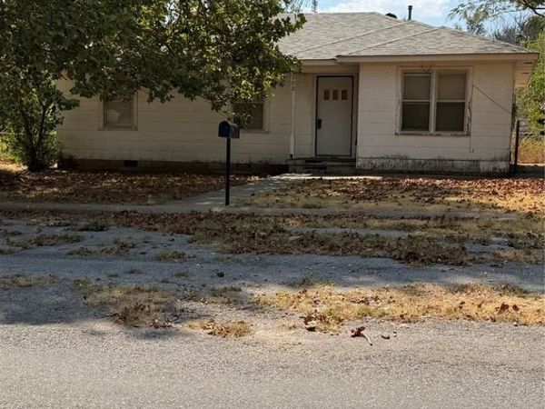 203 S Selby Street, Fletcher, OK 73541