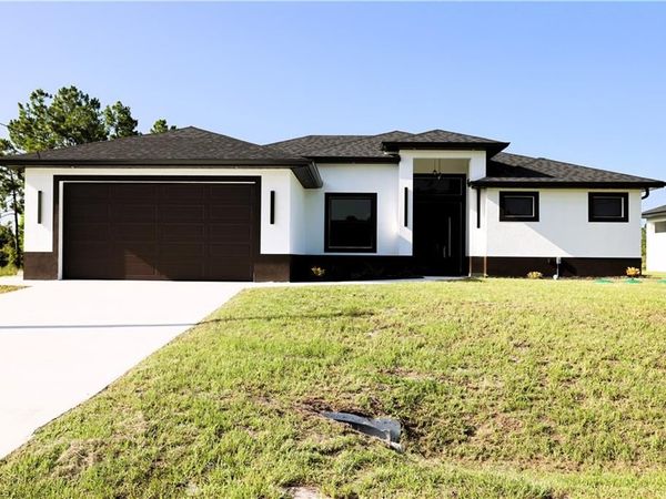 1214 Delores ST E, LEHIGH ACRES, FL 33974