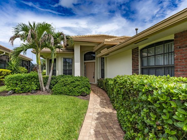433 SW JEFFERSON Circle, Port St. Lucie, FL 34986