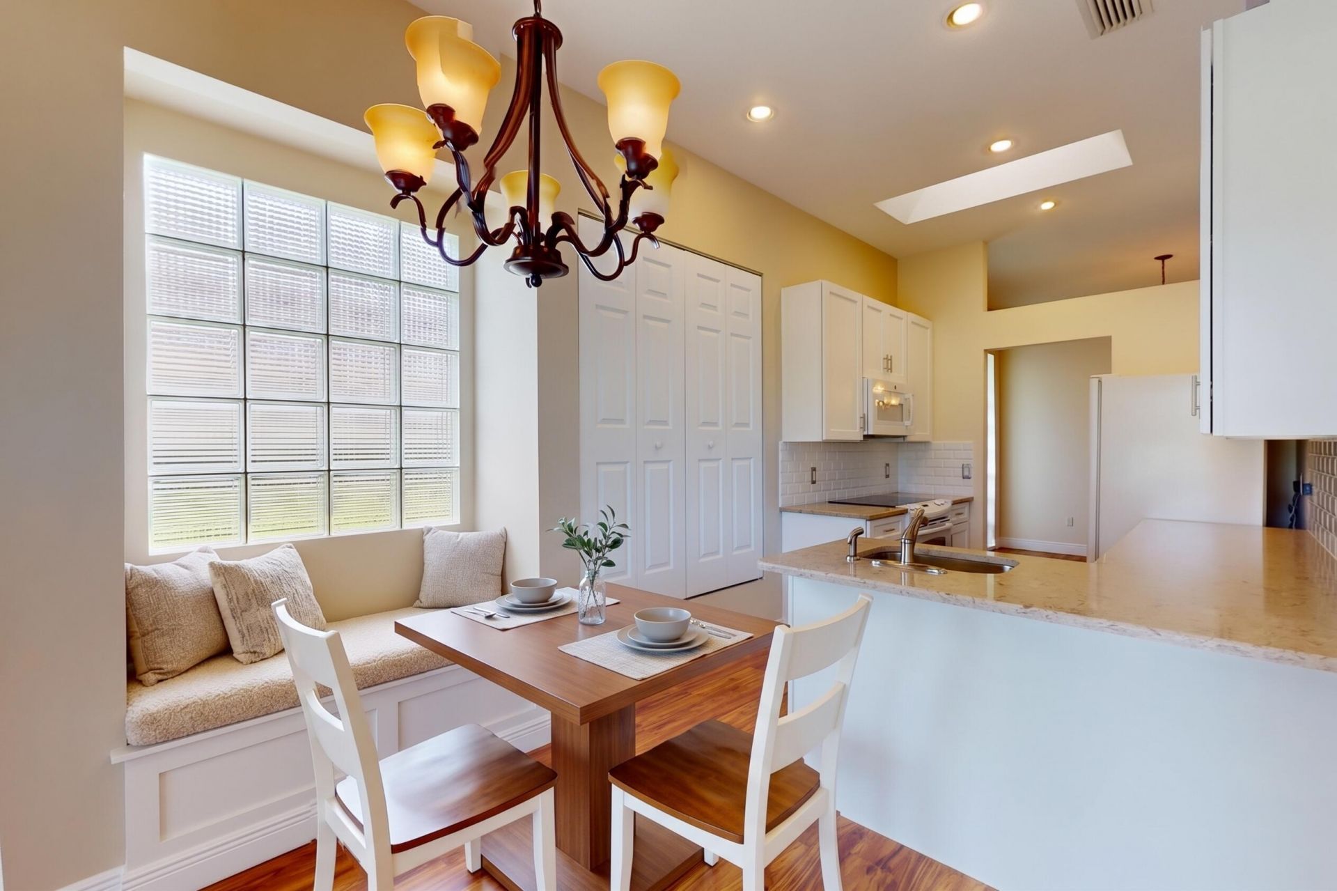 433 SW Jefferson Circle, Port Saint Lucie, FL 34986 Photo