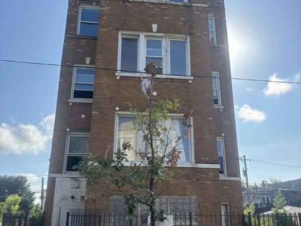 1307 S Lawndale Avenue, Chicago, IL 60623