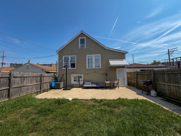 2329 N Mcvicker Avenue , Chicago, IL 60639