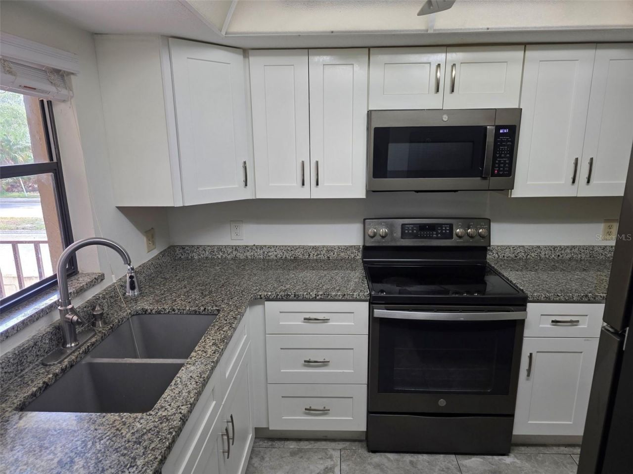 7219 Cloister Drive, Unit 202, Sarasota, FL 34231 Photo
