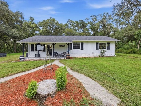1095 S RIDGEWOOD AVENUE , DELAND, FL 32720