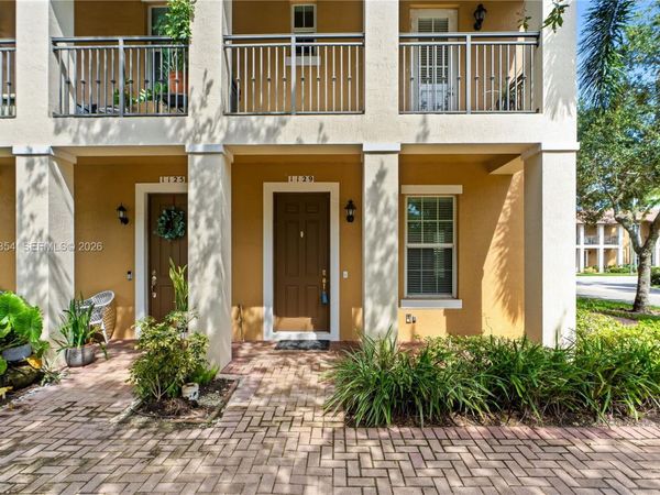 1129 SW 147th Ter, Pembroke Pines, FL 33027