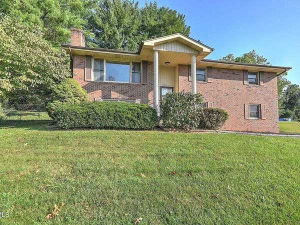 161 Flintlock Circle, Bristol, VA 24201