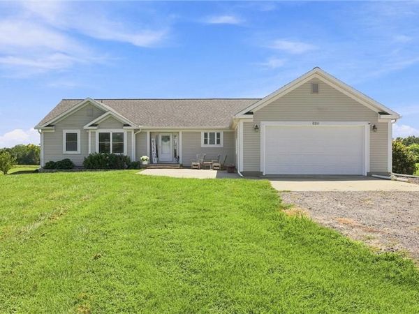 529 NW 1421st Road, Holden, MO 64040