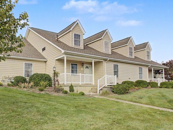 72 Fairway Drive , Mount Vernon, OH 43050