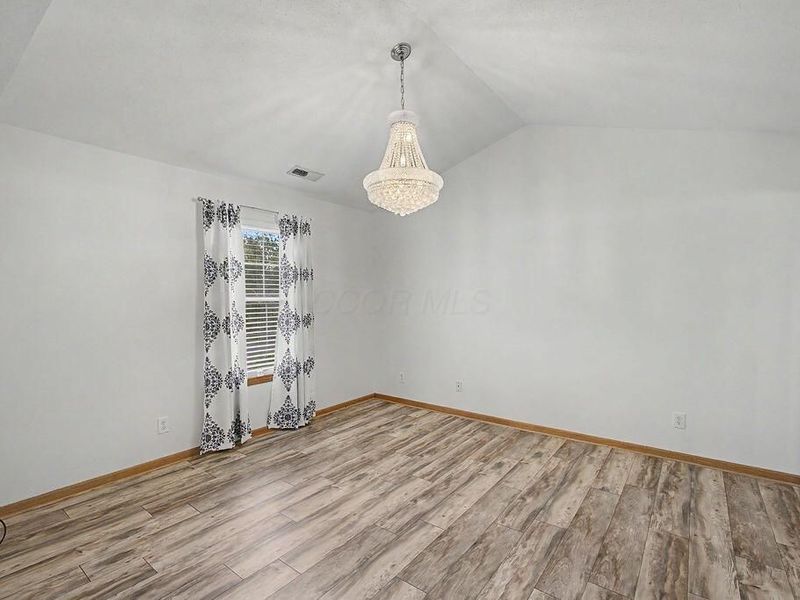 72 Fairway Drive, Mount Vernon, OH 43050 Photo 10