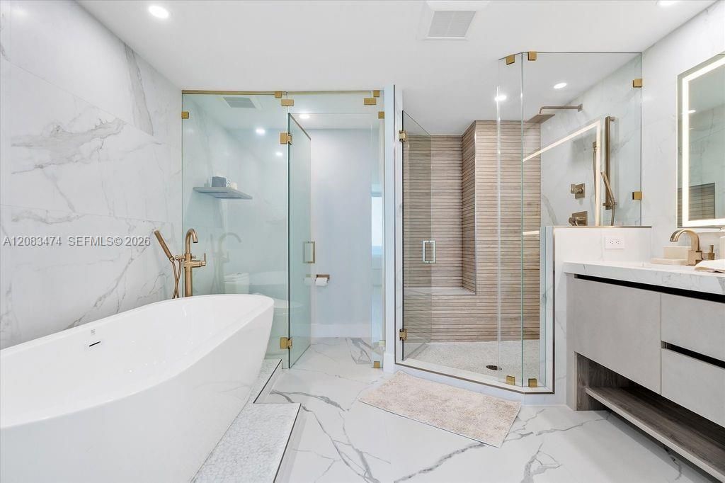 6899 Collins Ave, Unit 1008, Miami Beach, FL 33141 Photo