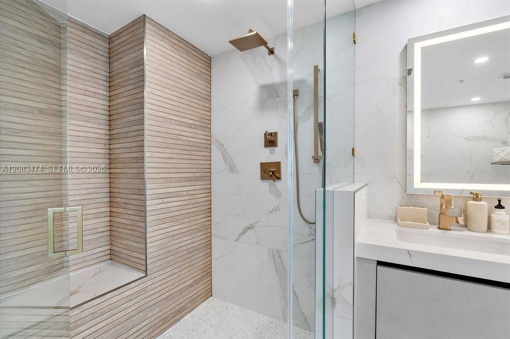 6899 Collins Ave, Unit 1008, Miami Beach, FL 33141 Photo