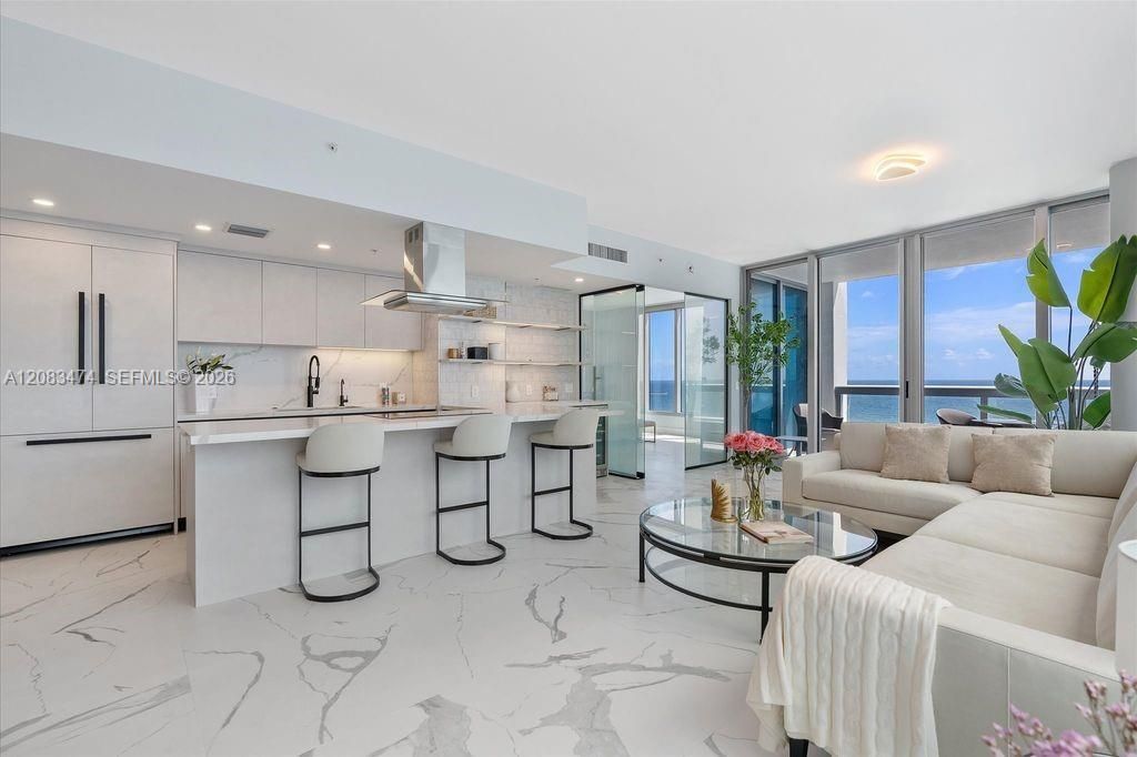 6899 Collins Ave, Unit 1008, Miami Beach, FL 33141 Photo