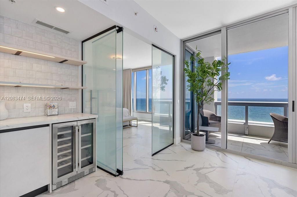 6899 Collins Ave, Unit 1008, Miami Beach, FL 33141 Photo