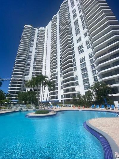 3530 Mystic Pointe Dr , Unit 3003, Aventura, FL 33180 Photo