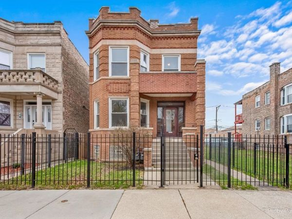 5233 W Quincy Street, Unit 1, Chicago, IL 60644